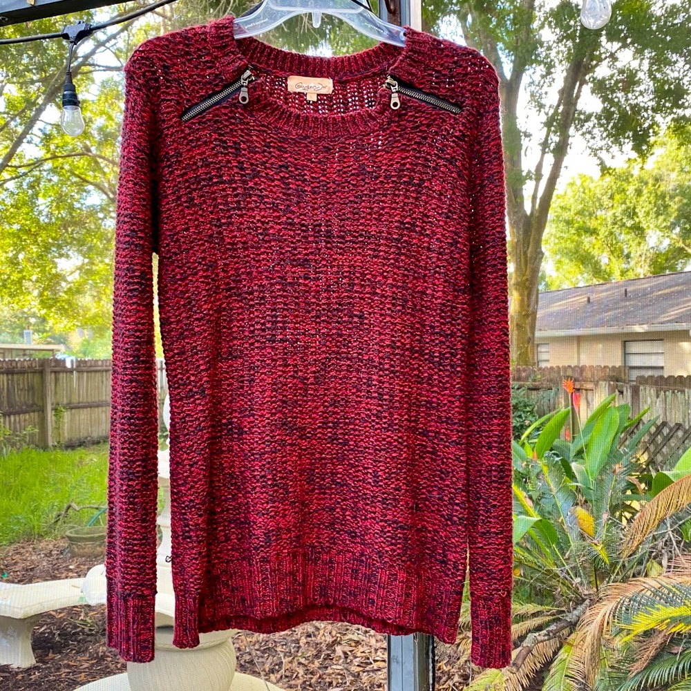 Holiday vibe thick sweater w zipper embellishments